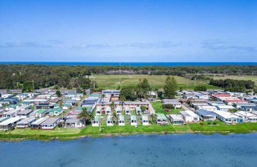 Windang Hotel | Lakeside Inn Wollongong