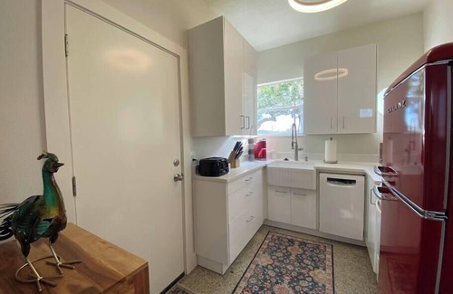 Lake Davis - Greenwood Cottage | Lakeside - Lake Davis Art Deco Cottage 5B
