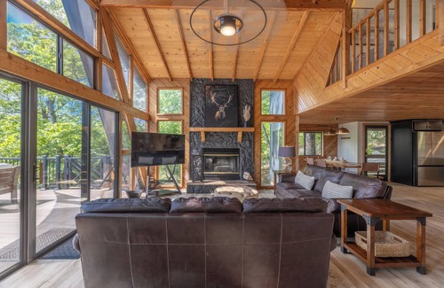 Innsbrook Ski Chalet | Lakeside Linden Retreat by Innsbrook Vacations!