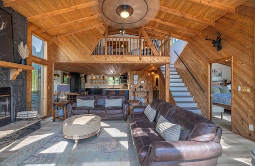 Innsbrook Ski Chalet | Lakeside Linden Retreat by Innsbrook Vacations!
