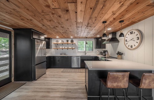 Innsbrook Ski Chalet | Lakeside Linden Retreat by Innsbrook Vacations!