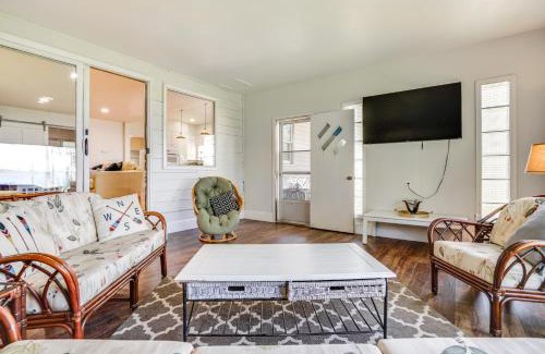 Litchfield House | Lakeside Litchfield Home with Patio and Gas Grill!