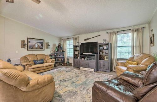 Milledgeville House | Lakeside Living Sparta Retreat with Game Room!