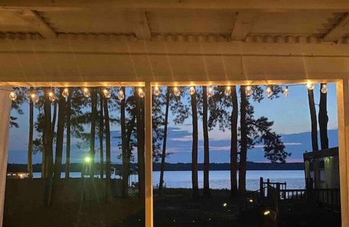 Hartsville House | Lakeside Living