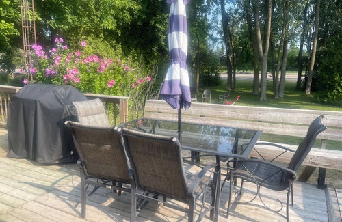 Long Point Cottage | Lakeside Living with Liana on the shores of pristine Long Point Beach sleeps 8!