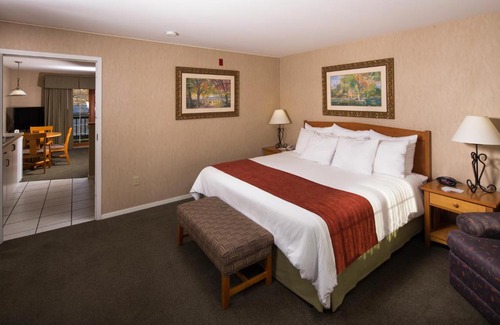 Chelan Cabin | Lakeside Lodge and Suites