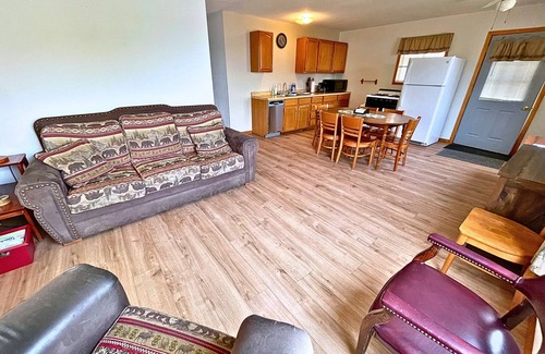 Phillips Cabin | Lakeside, Long Lake Cabin 5 | 3 Bed, 1 Bath