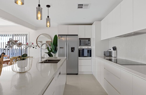 Buff Point House | Lakeside Luxury Buff Point