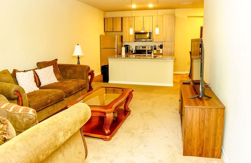 Northside Apartment | Lakeside Luxury Living #2