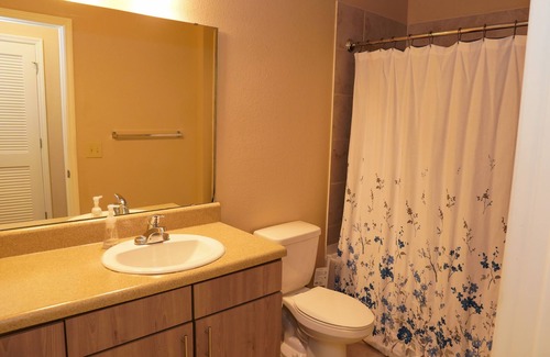 Northside Apartment | Lakeside Luxury Living #3
