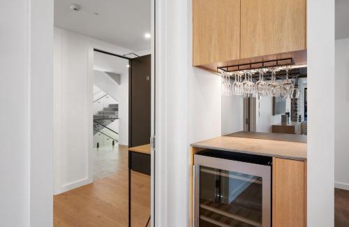 Wanaka Apartment | Lakeside Luxury