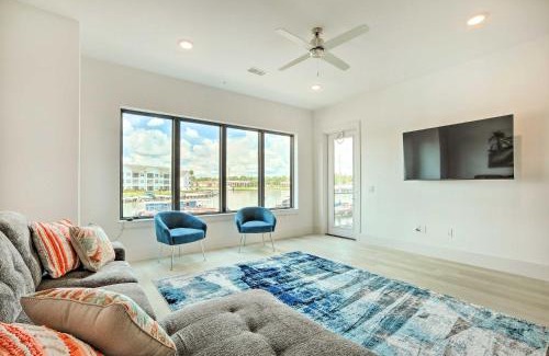 Montgomery Apartment | Lakeside Montgomery Condo Near Boat Rental!