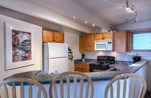 Polson Condo | Lakeside Nature Retreat!