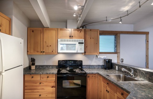 Polson Condo | Lakeside Nature Retreat!