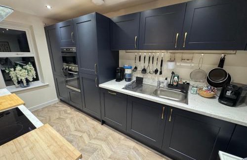 Doncaster Apartment | Lakeside Penthouse View