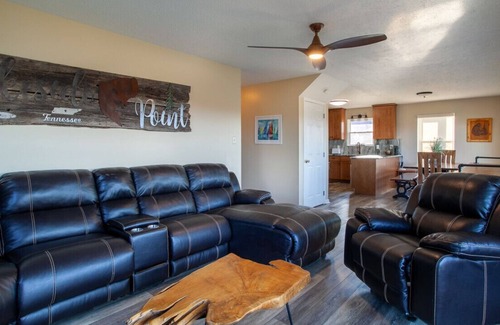 Sevierville House | Lakeside Point - Private Dock, Game Room & Hot Tub