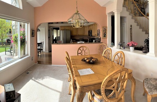 Bayshore - Klatt House | Lakeside Private 4 Bedroom Home In South Anchorage, With Boat Availability.