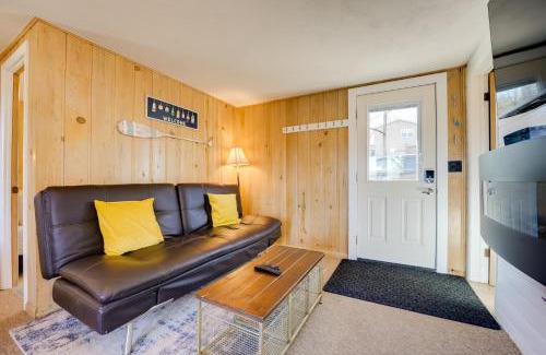 Kimberling City House | Lakeside Reeds Spring Home with Pool Access and Deck!