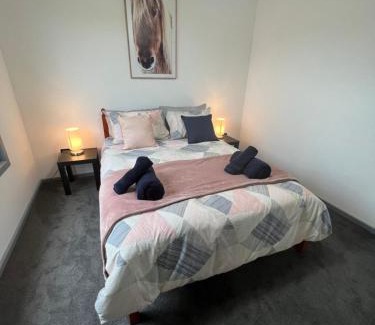 Raymond Terrace Apartment | Lakeside Residence