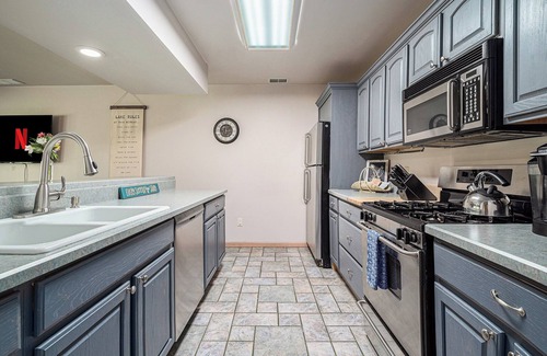 East Jordan House | 🌼 Lakeside Retreat: 2BDR Lakeview Townhome ➠ #3