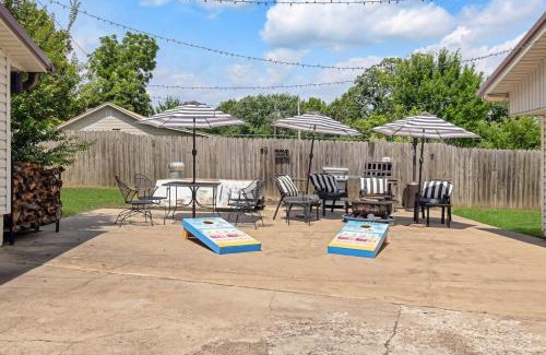 Eufaula House | Lakeside Retreat And Game Haven