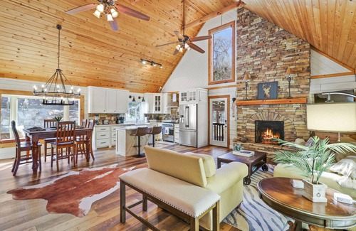 Morganton Cabin | Lakeside Retreat Blue Ridge, Private Lake, Hot Tub, Firepit, Game Room, Kayaks