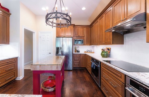 Apache Shores House | Lakeside Retreat - Fire Pit, Game Room, Canoe & More for Fun & Relaxation