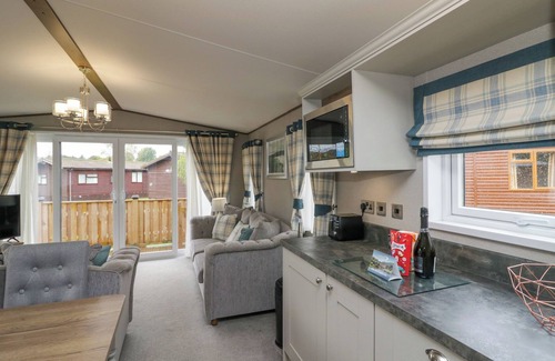 South Lakeland Leisure Village Cottage | Lakeside Retreat