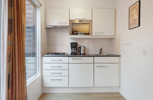 Midlaren House | Lakeside Retreat in Drenthe