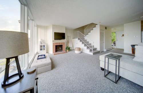 Dewittville Apartment | Lakeside Retreat in Dewittville with Pool Access!