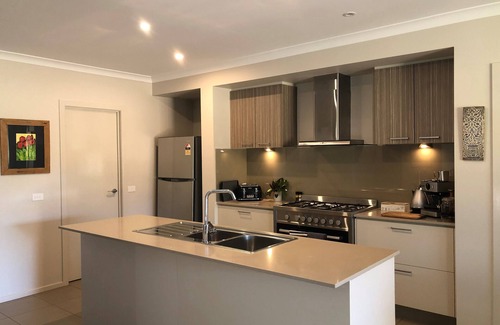 Nagambie House | Lakeside Retreat Nagambie- 3BR house