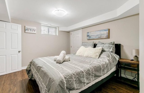 Lakeview Apartment | Lakeside Retreat near Toronto