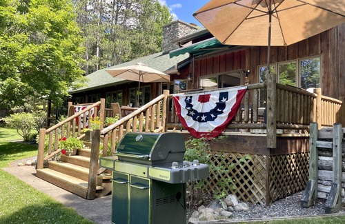 Stambaugh House | Lakeside Retreat perfect for a family vacation.