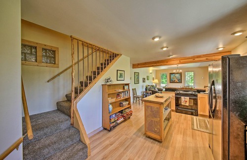 Sagle House | Lakeside Sagle Home w/Dock-by Schweitzer Mtn!