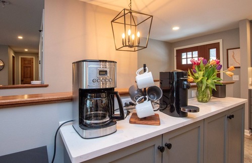 Lansing House | Lakeside Station: Luxury, Lakeside Home - Close to Ithaca