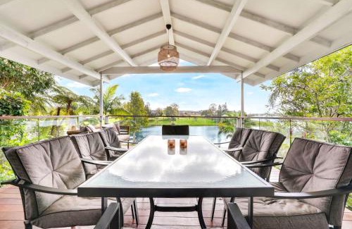 Yungaburra House | LakeSide Tinaroo only 2.5km from Yungaburra town