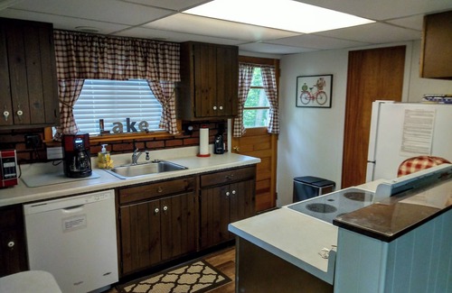 Lakeside Cottage | Lakeside Vacation Rental Inside Gates of Lakeside Ohio