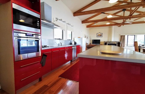 Miena House | Lakeside Views