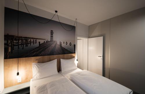 Podersdorf am See Hotel | Lakeside77