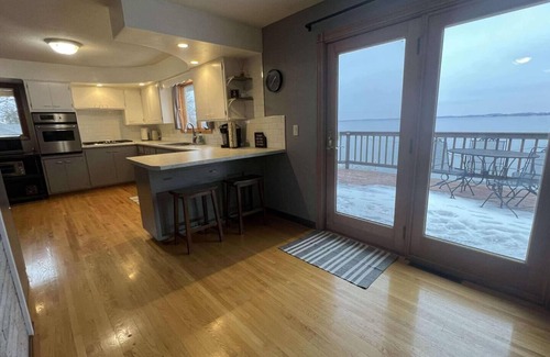 Watertown House | LakesideLux:Kayak|LilyPad|FamFriendly|RVHookup