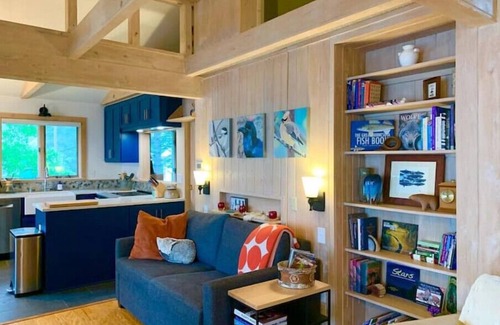 Croftville House | Lakesong Cottage