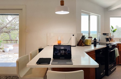 Lago Vista Cabin | LakeTravis Great Views Sleeps 6