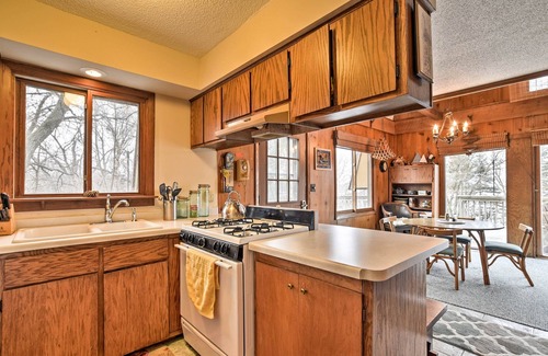 Stearns County Cabin | Lakeview 10-Acre Kimball Cabin w/Private Beach!