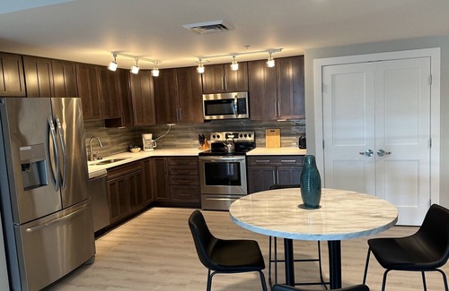 Canandaigua Condo | Lakeview 2 Bedroom Canandaigua Lake Condo