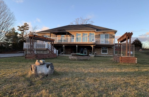 Colborne House | Lakeview apartments