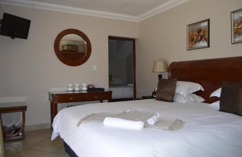 Farrarmere Hotel | Lakeview Boutique Hotel & Conference Center