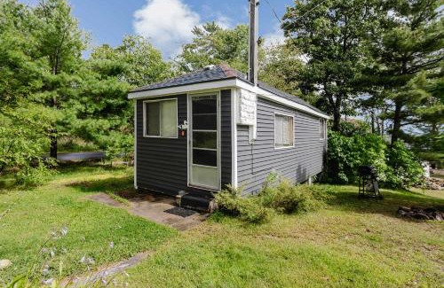 Carling House | Lakeview Cabin in Georgian Bay - Rockwood #1