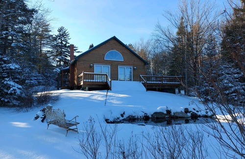 Woodford Cabin | Lakeview Cabin in the Mountains