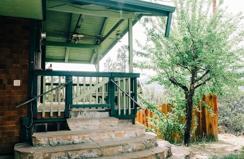 Bass Lake House | Lakeview Cabin with Boat Slip