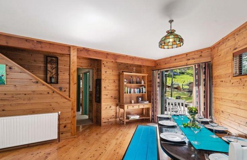 Lake Tarawera House | Lakeview Chalet Lake Tarawera